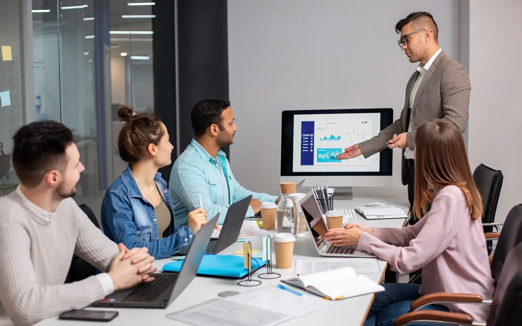 What is Workplace Management? Everything You Need to Know