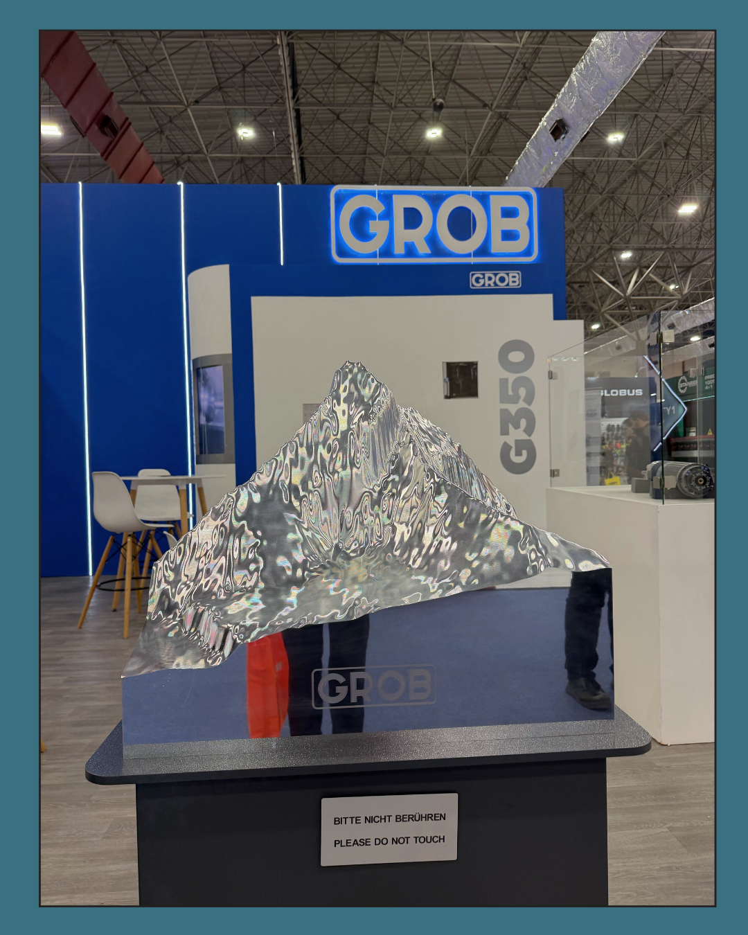 Service 7 illustration